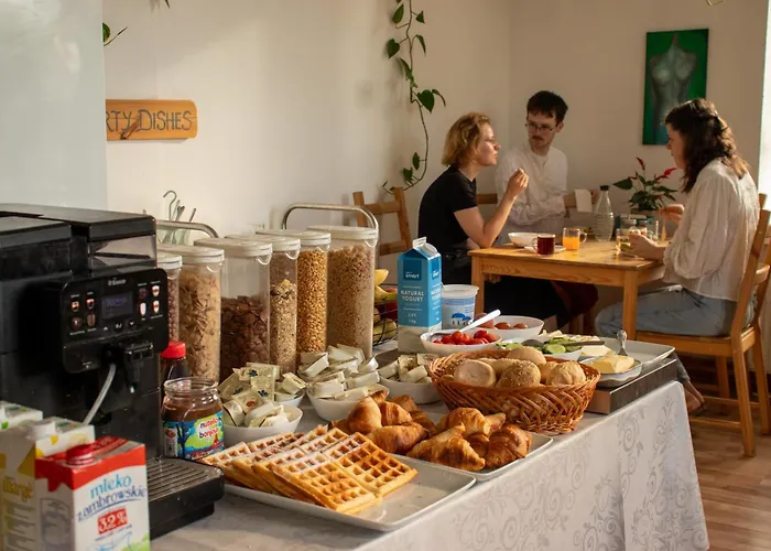 Cinnamon Sally Backpackers Hostel